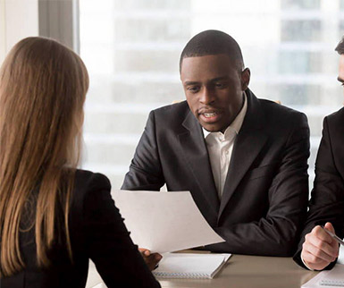 如何與獵頭顧問聯(lián)系